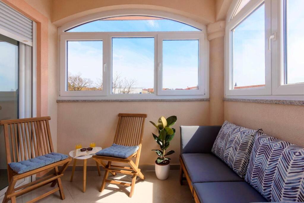 Cozy Apartment With Private Parking מדולין מראה חיצוני תמונה